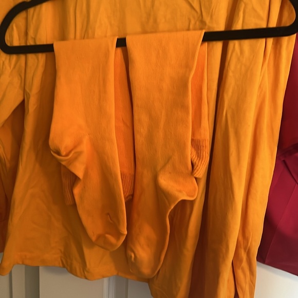 Scooby Doo Velma Costume Plus Size 3X - Picture 2 of 4